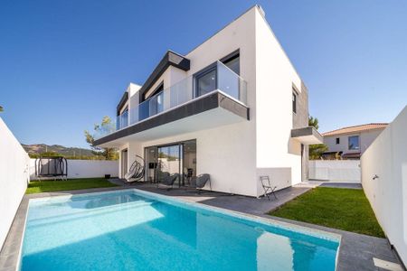 Luxury 5 bedroom Detached House for rent in Cascais, Portugal - Photo 4