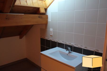 Location Maison 5 pièces 136m² BELLEY 01300 - Photo 3