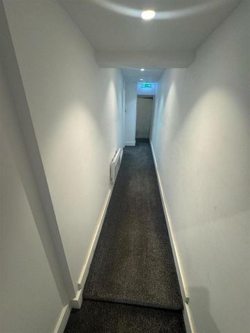 Residential development to rent - Photo 4