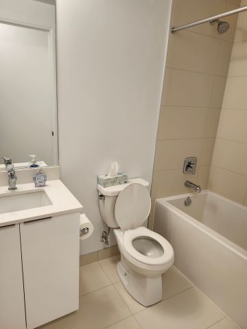 For Lease - 25 Holly Street Unit# 1003, Toronto, Ontario - Photo 3