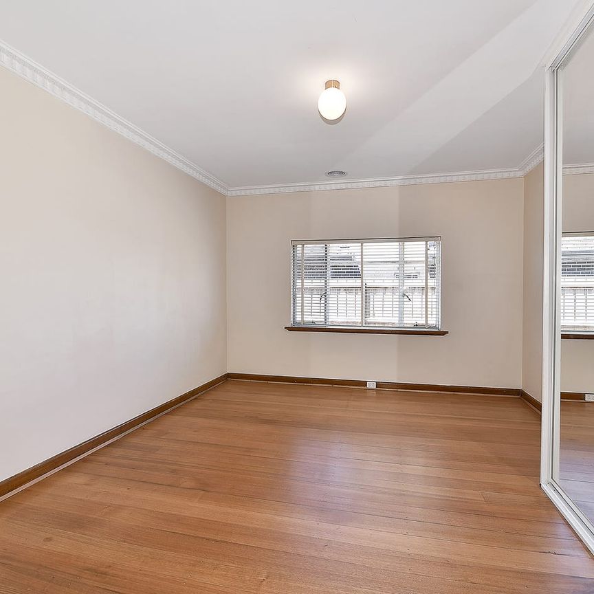 Great Family Value! - Photo 1