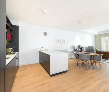 1 bedroom block of flats - Photo 2