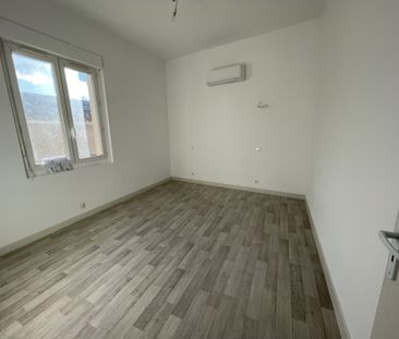 Location Appartement 4 pièces 101m² CARPENTRAS 84200 - Photo 1