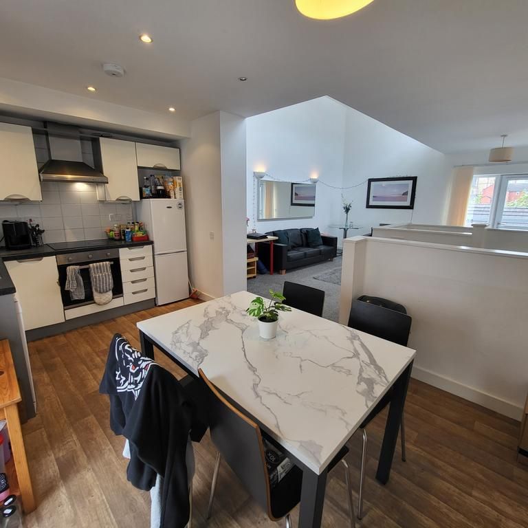 3 bedroom townhouse to rent - Photo 1