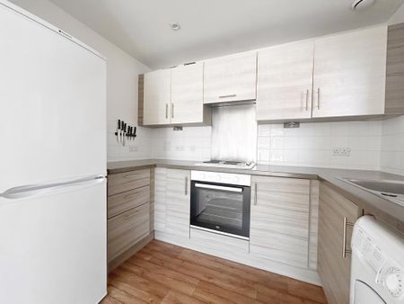 2 bedroom flat to rent - Photo 3