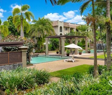 Stylish 1-Bedroom Furnished Apartment in Cairns One â Resort Living - Photo 2