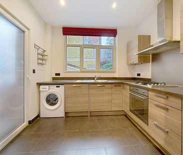 Gelijkvloerse verdieping met één slaapkamer in Ixelles - Photo 6