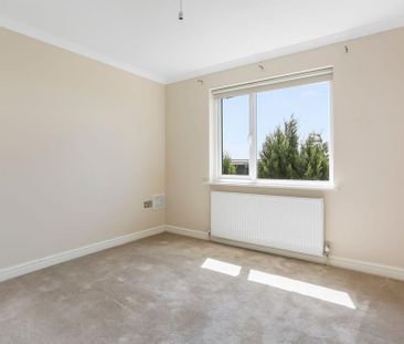 3 bedroom detached house to rent - Photo 3