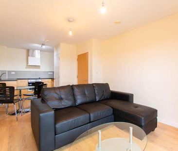 Fleet Street, Swindon, SN1 - Photo 1