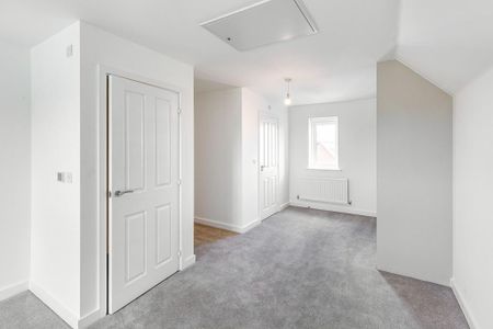 3 bedroom semi-detached house to rent - Photo 4