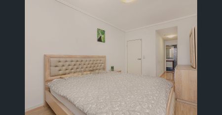 Elegant Apartment, Convenient location and Comfortable Living. - Photo 4