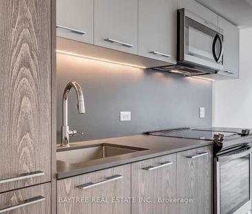 Riverside Square Lofts 15-45 , #719 - Photo 4