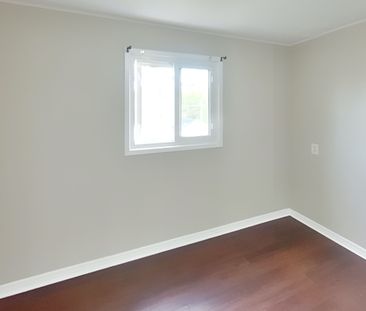 For Lease - 104 Rosslyn Avenue Unit# 2, Hamilton, Ontario - Photo 3