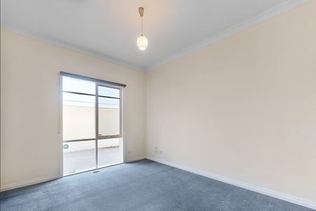 2/266 Tucker Road, Bentleigh - Photo 5