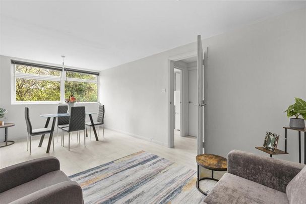 2 bedroom flat to rent - Photo 1