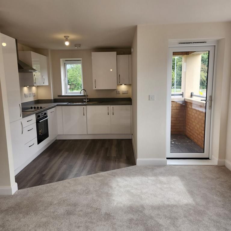 2 bedroom flat to rent - Photo 1