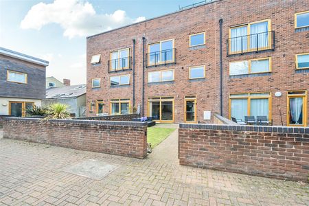 Salop Road, Oswestry. - Photo 2