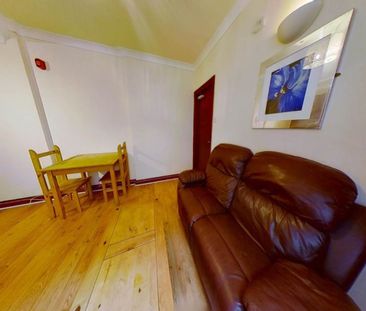 Mackintosh Place, Roath, Cardiff - Photo 1