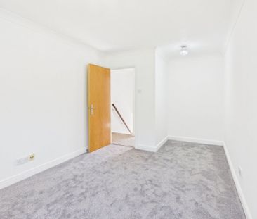 Lady Yorke Park, Seven Hills Road, Iver,SL0 - Photo 2