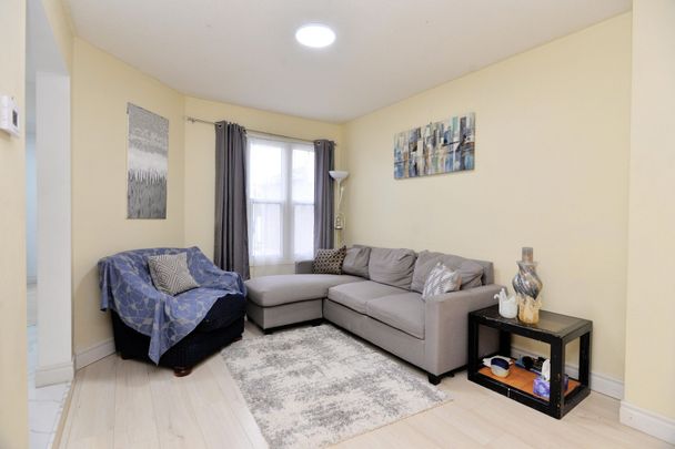 For Lease - 9 Ravenswood Drive, Brampton, Ontario - Photo 1