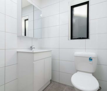 Modern comfort in Prahran - Photo 5