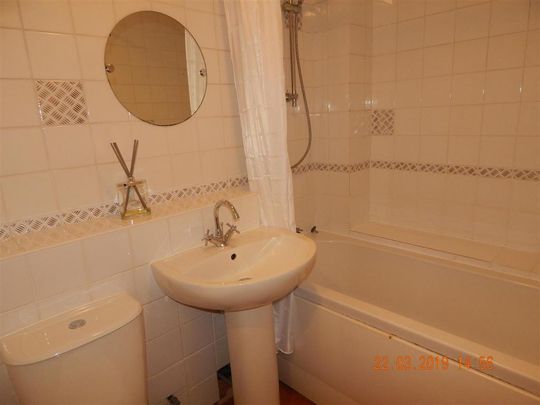 1 bedroom semi-detached house to rent - Photo 1