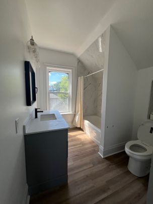 For Lease - 151 Park Place, Peterborough Central, Ontario - Photo 1