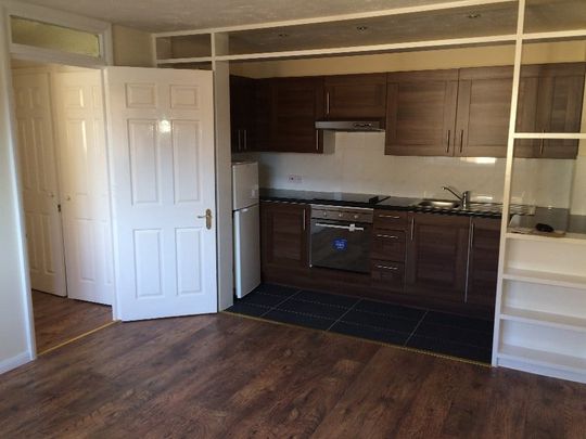 Studio Flat, Friern Barnet, N11 - Photo 1