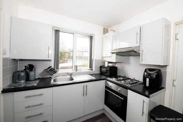 3 bedroom property to rent in Manchester - Photo 1