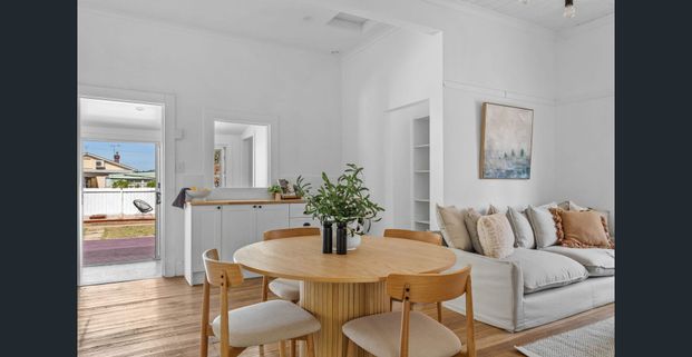 A Modern Haven Where Contemporary Design Meets Urban Convenience - Photo 1