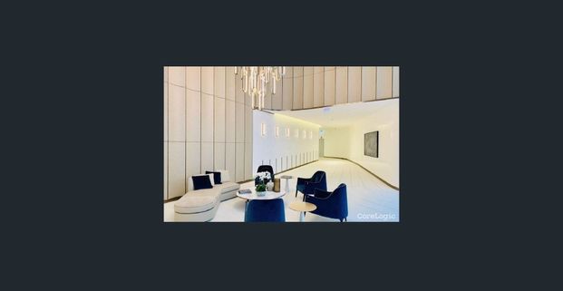 Stunning One-Bedroom Apartment in the Heart of Sydney - Photo 1