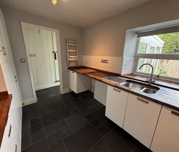 South Street, Crewkerne - Photo 4