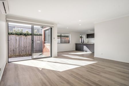 Neat & Tidy Like New - Photo 2