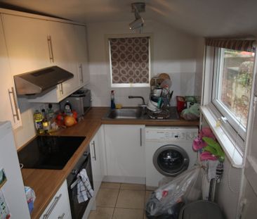 2 bed house to rent in Magdalen Street, Colchester - Photo 4