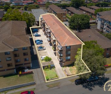 Well Presented 2 Bedroom Unit&comma; Located in Fairfield&excl; - Photo 1