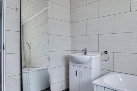 6 St Gallen Court, Bangor, BT20 4HA - Photo 2