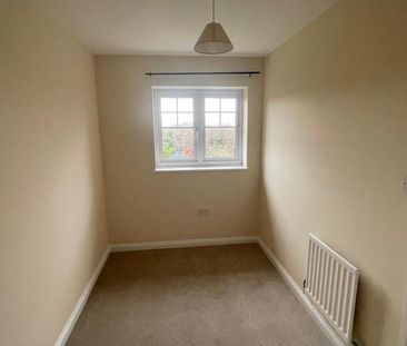 2 bedroom semi-detached house to rent - Photo 3