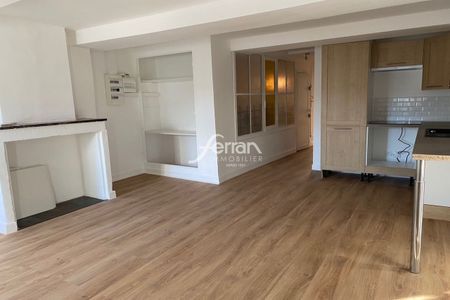 Location Appartement 2 pièces 49m² SALERNES 83690 - Photo 2