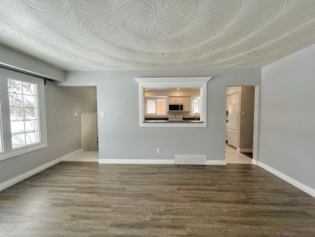 For Lease - 1398 Lakefield Street, Oshawa, Ontario - Photo 5