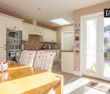 Room for rent in 4-bedroom house in Knocklyon - Photo 5