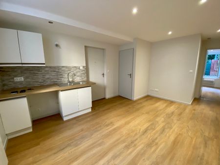 Location Appartement 2 pièces 27m² - Photo 3