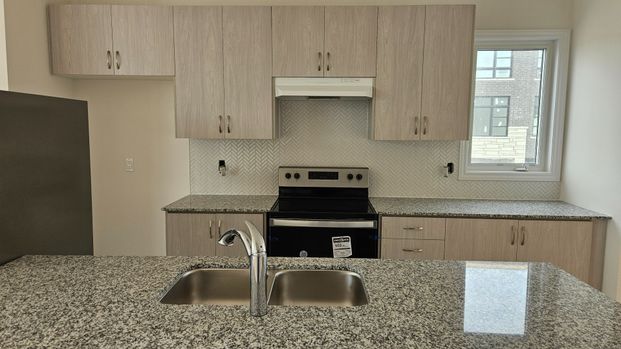 For Lease - 146 Wascana Road, Vaughan, Ontario - Photo 1