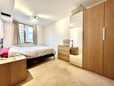 1 Bedroom - Photo 3
