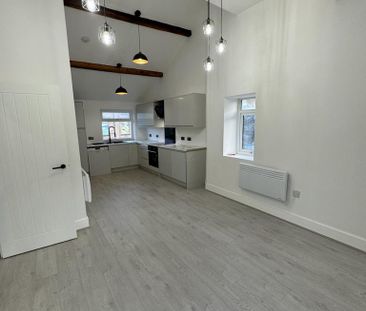 2 bedroom flat to rent - Photo 2