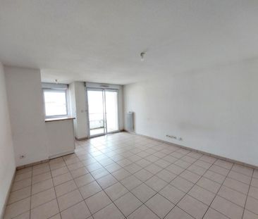 location Appartement T2 DE 41.65m² À POITIERS - Photo 1