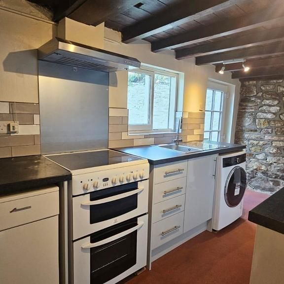 3 bedroom terraced house to rent - Photo 1