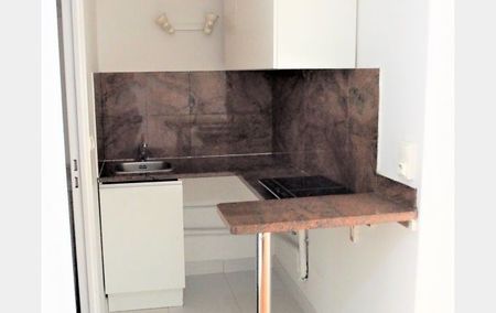 Location Studio Marseille 6ème - Photo 5