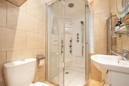 Belsize Grove, NW3, London - Photo 3