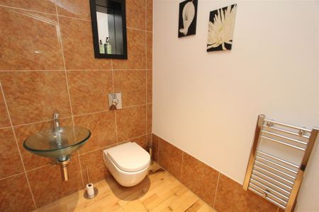 Mcclintock House, Leeds City Centre, LS10 1LP - Photo 5
