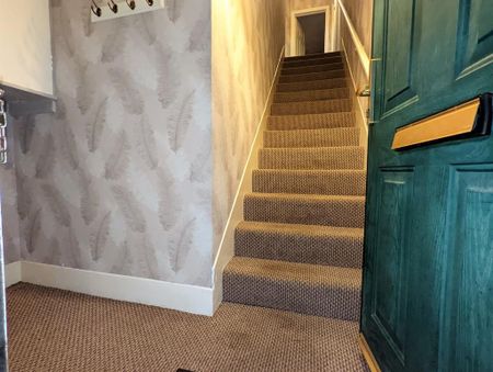 2 bedroom terraced house to rent - Photo 3